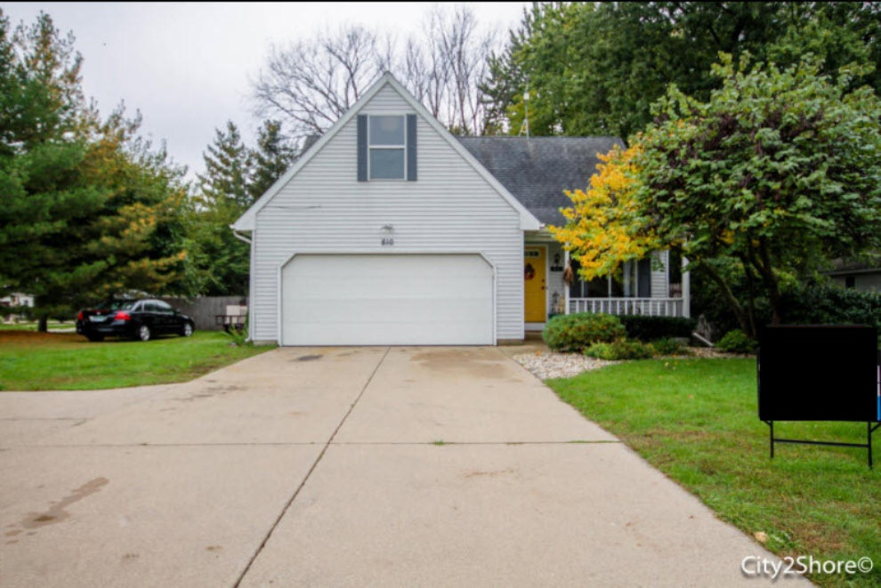 810 Port Sheldon Street Jenison, MI 49428 - Photo 1 of 24 20161018125959344946000000-o
