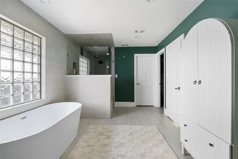 $675,000 | 4522 Randwick Drive, Houston, TX 77092