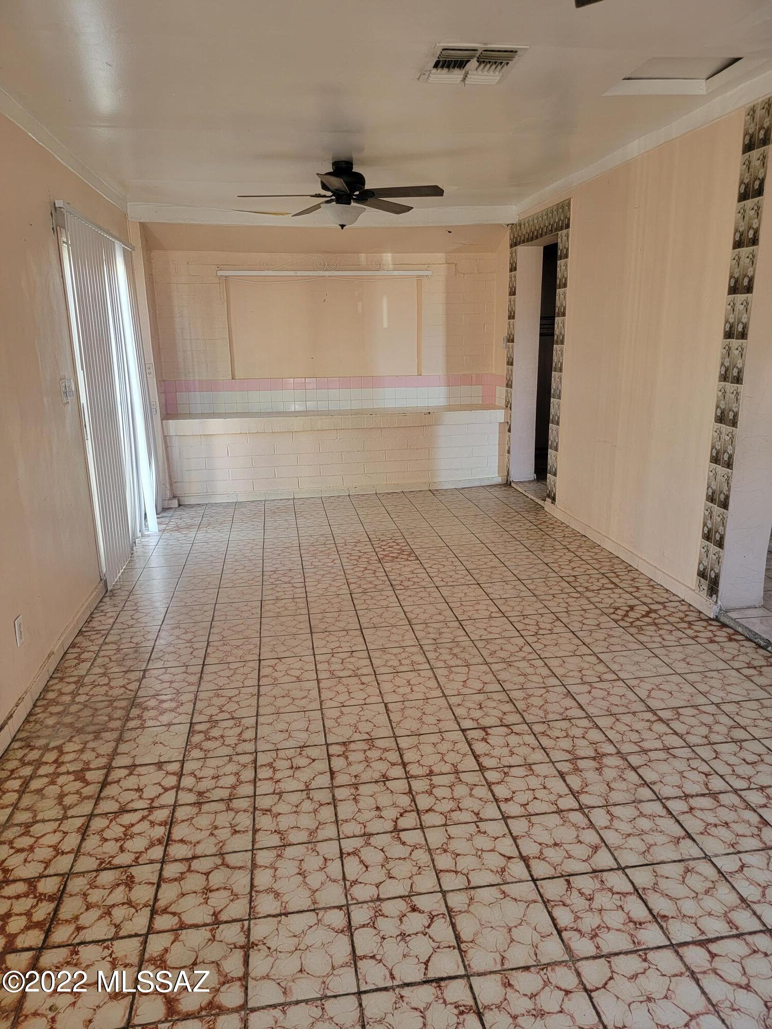 819 West Valencia Road Tucson, AZ 85706 - Photo 13 of 39 Gallery Image 13