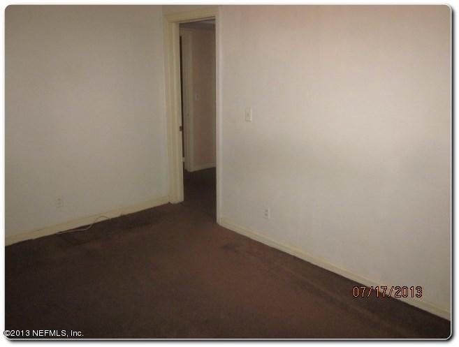 415 Duray Street Jacksonville, FL 32208 - Photo 21 of 25 a view of an empty room