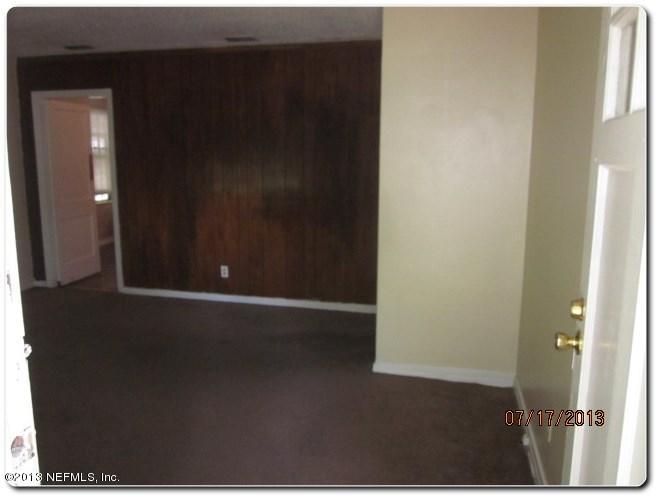 415 Duray Street Jacksonville, FL 32208 - Photo 9 of 25