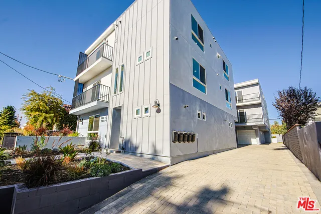 $4,675 | 10803 Kling Street, Toluca Lake, CA 91602