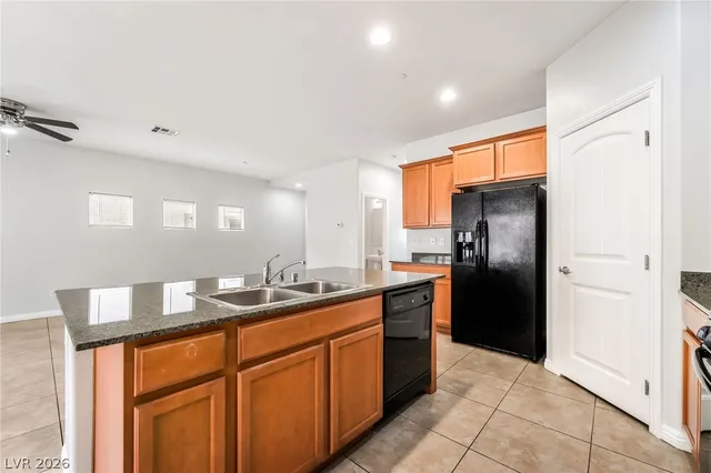 $2,100 | 33 Jasmine Point Street, Henderson, NV 89074