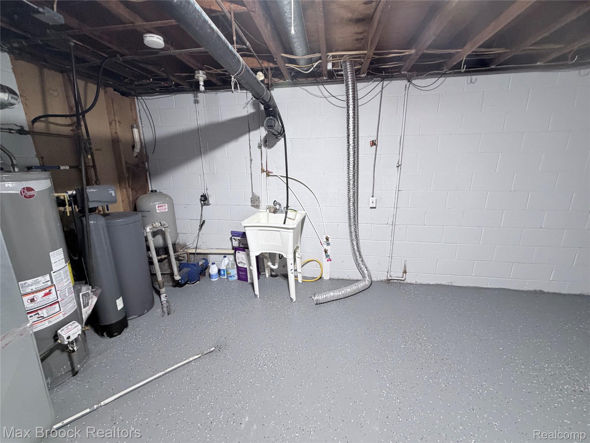 5444 Hearst Road Utica, MI 48317 - Photo 21 of 23 IMG_8929.jpeg