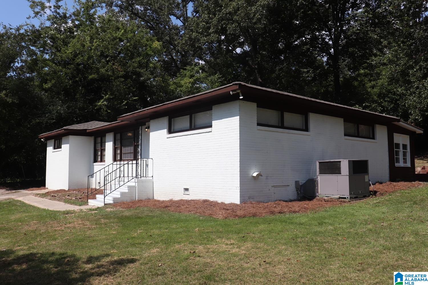 1817 4th Street Northwest Birmingham, AL 35215 - Photo 2 of 20