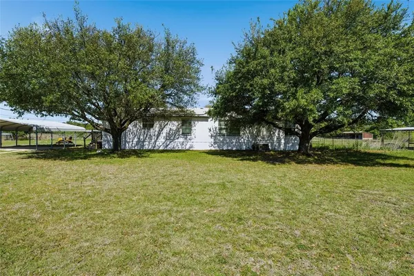 $140,000 | 373 Wildbird Lane, Axtell, TX 76624