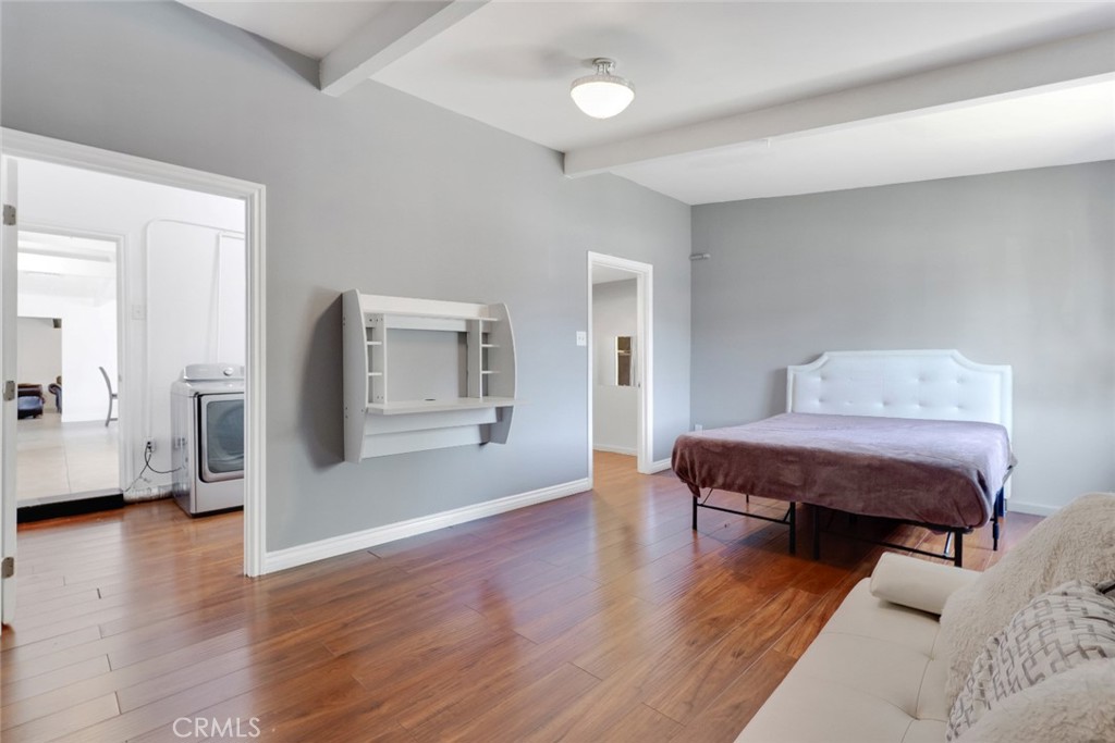 18027 Hatton Street Reseda, CA 91335 - Photo 21 of 50