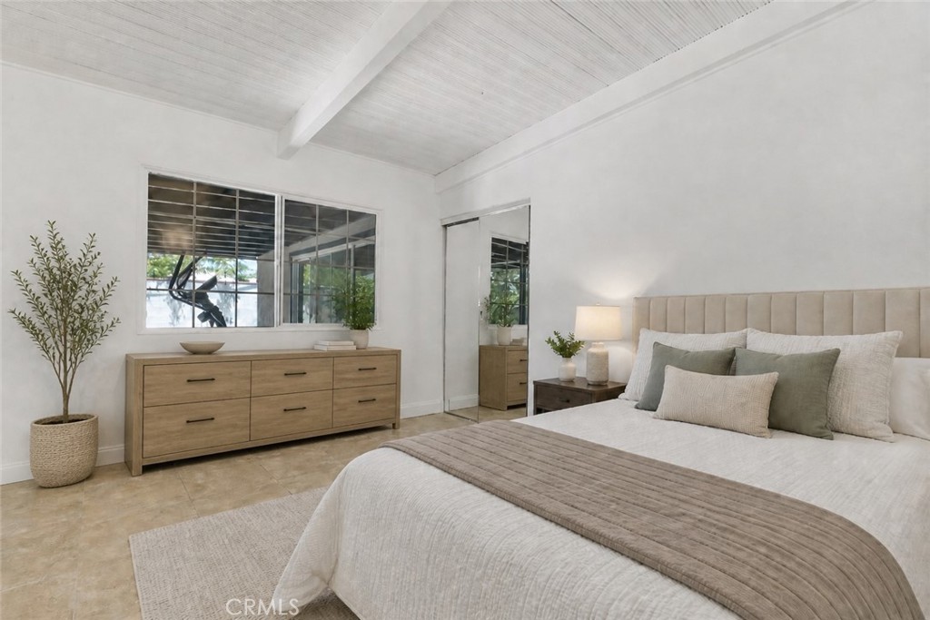 18027 Hatton Street Reseda, CA 91335 - Photo 34 of 50 VIRTUAL STAGING