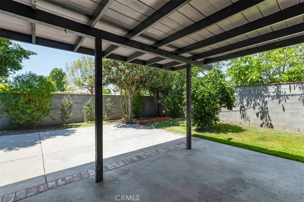18027 Hatton Street Reseda, CA 91335 - Photo 39 of 50