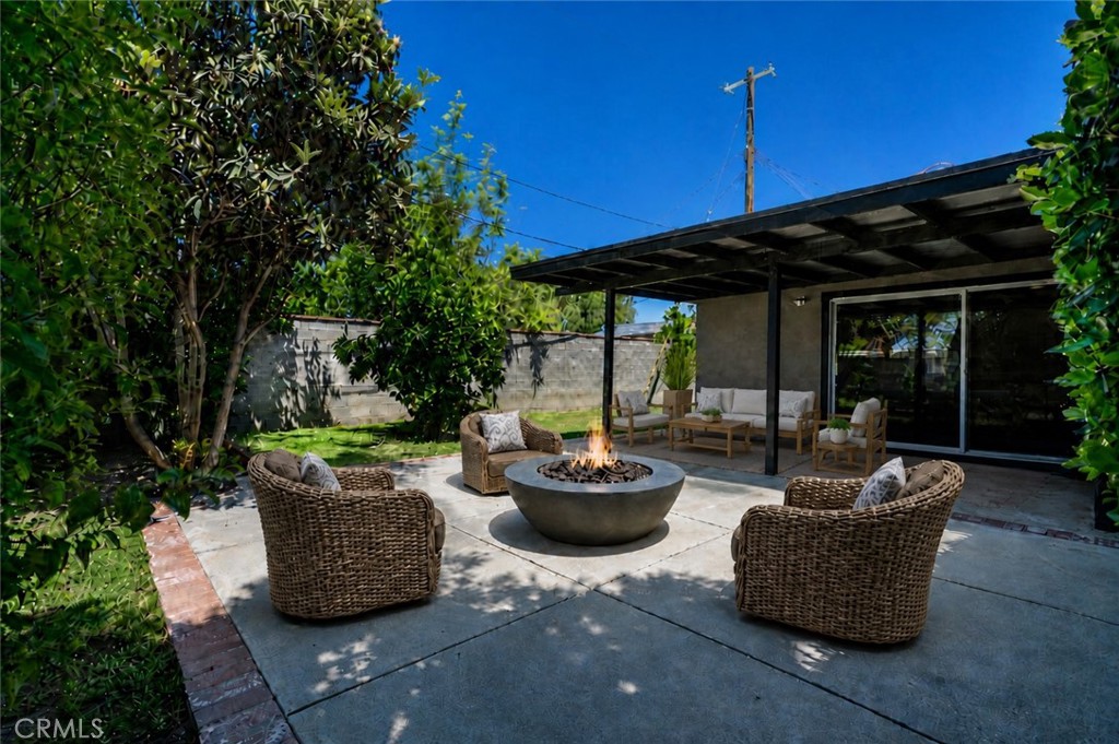 18027 Hatton Street Reseda, CA 91335 - Photo 40 of 50 VIRTUAL STAGING