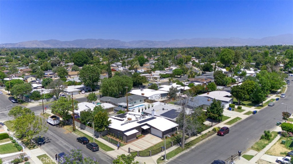 18027 Hatton Street Reseda, CA 91335 - Photo 46 of 50