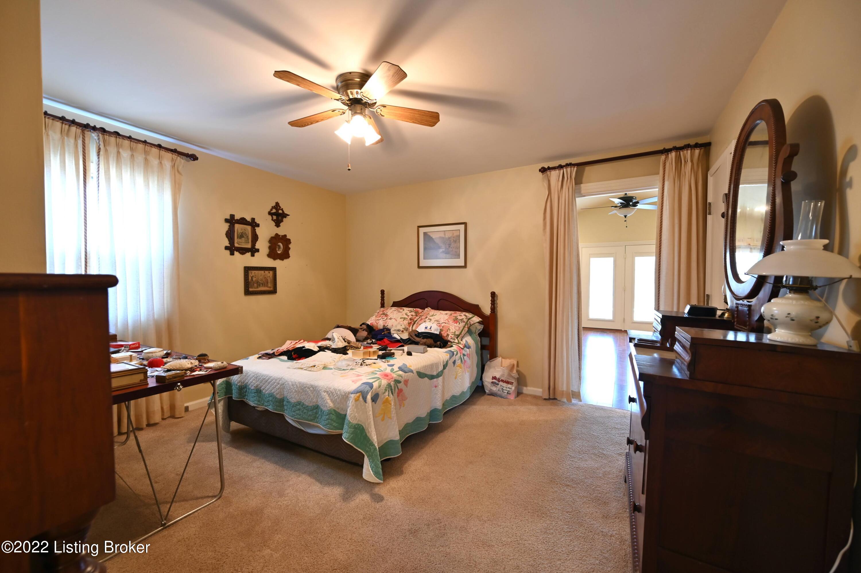 8606 Charing Cross Road Louisville, KY 40222 - Photo 23 of 48 DSC_0308