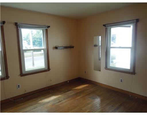1704 South Center Boulevard Springfield, OH 45506 - Photo 4 of 9