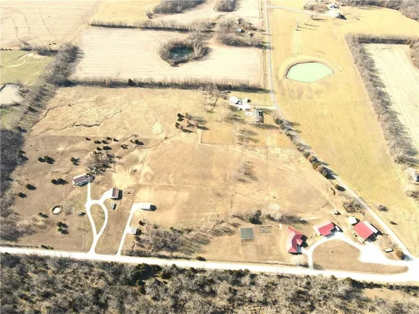 $530,000 | 1106 Southwest County Road, Holden, MO 64040