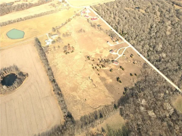 $530,000 | 1106 Southwest County Road, Holden, MO 64040