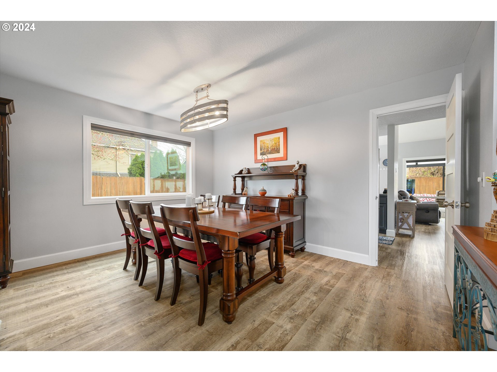 5758 Southwest Calusa Loop Tualatin, OR 97062 - Photo 5 of 28 Gallery Image 5