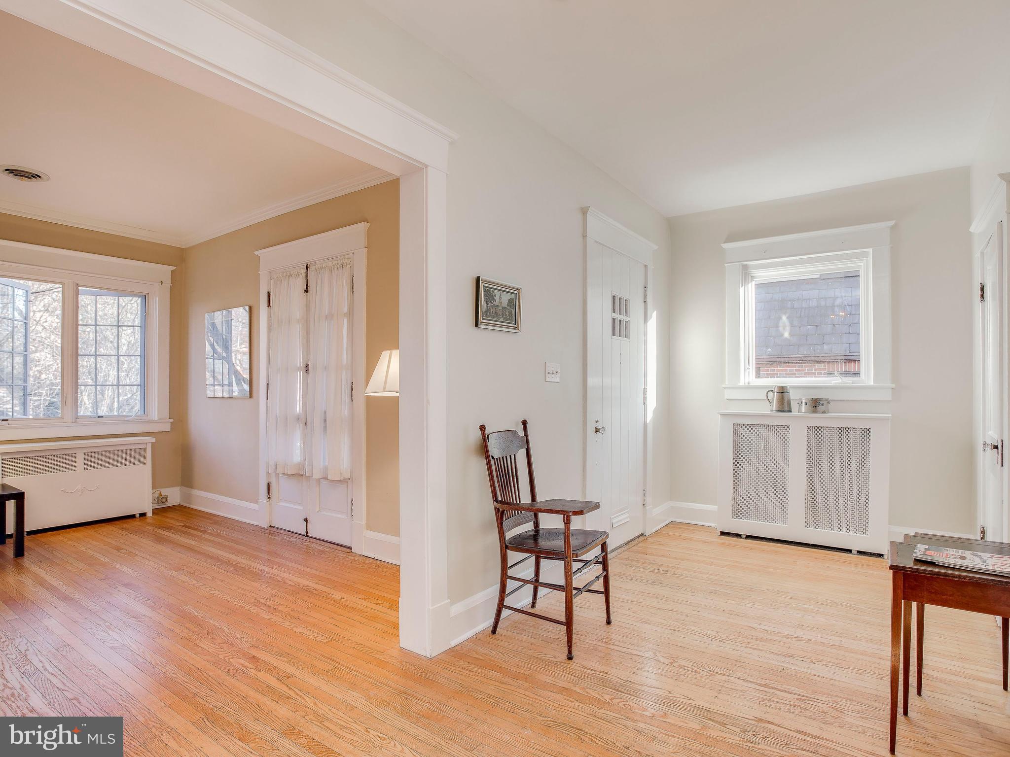 4424 Wickford Road Baltimore, MD 21210 - Photo 3 of 29 a view of a livingroom with furniture and wooden floor