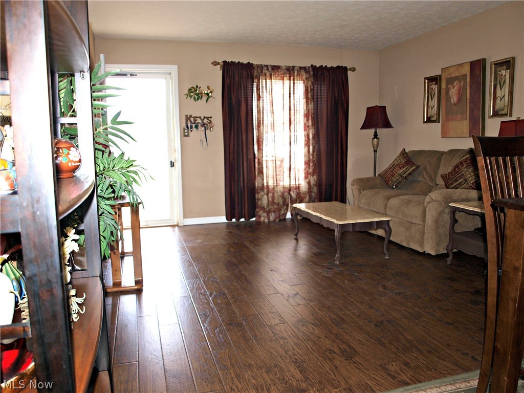 5922 Randy Road Bedford Heights, OH 44146 - Photo 4 of 22
