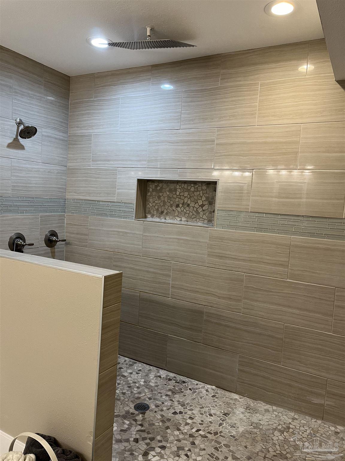 7310 Sachem Road Pensacola, FL 32506 - Photo 11 of 19 Gallery Image 11