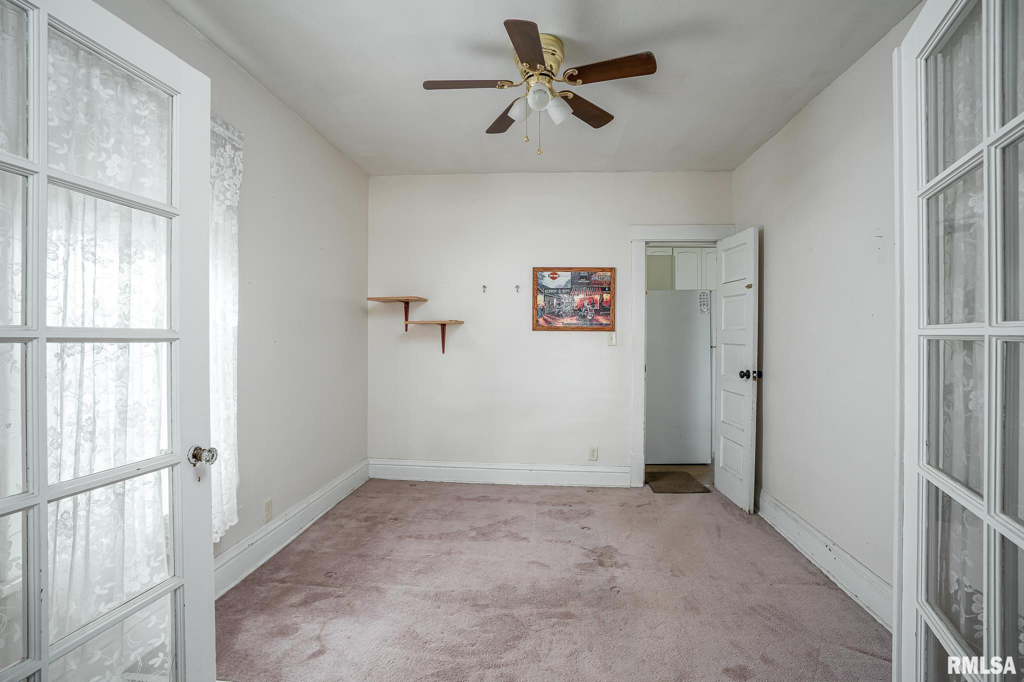 3527 Rockingham Road Davenport, IA 52802 - Photo 8 of 17 Gallery Image 8