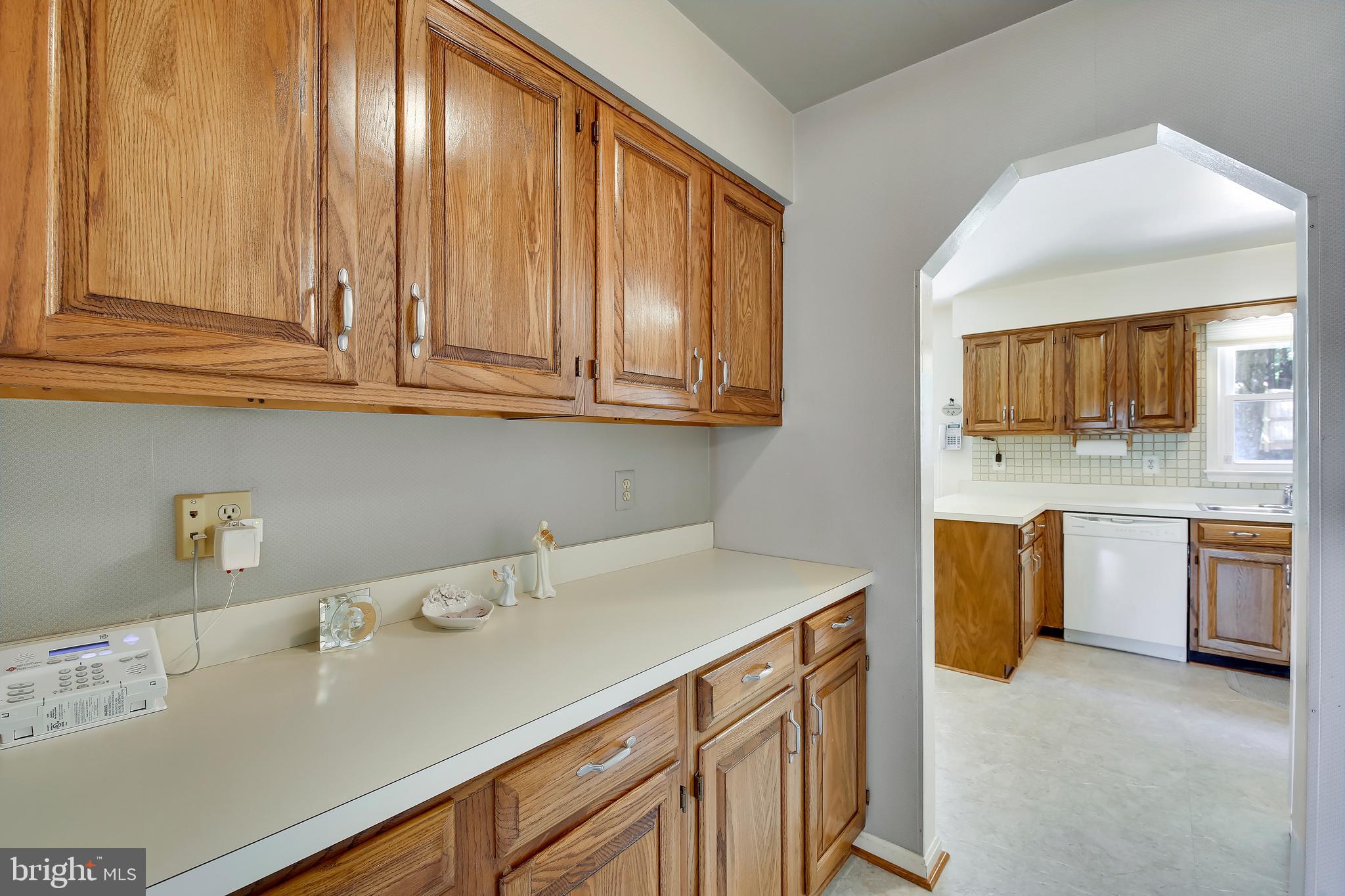 2316 Holly Spring Drive Silver Spring, MD 20905 - Photo 9 of 28