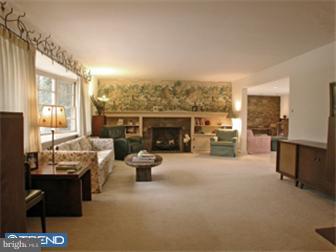 475 Dreshertown Road Fort Washington, PA 19034 - Photo 2 of 12 Living Room