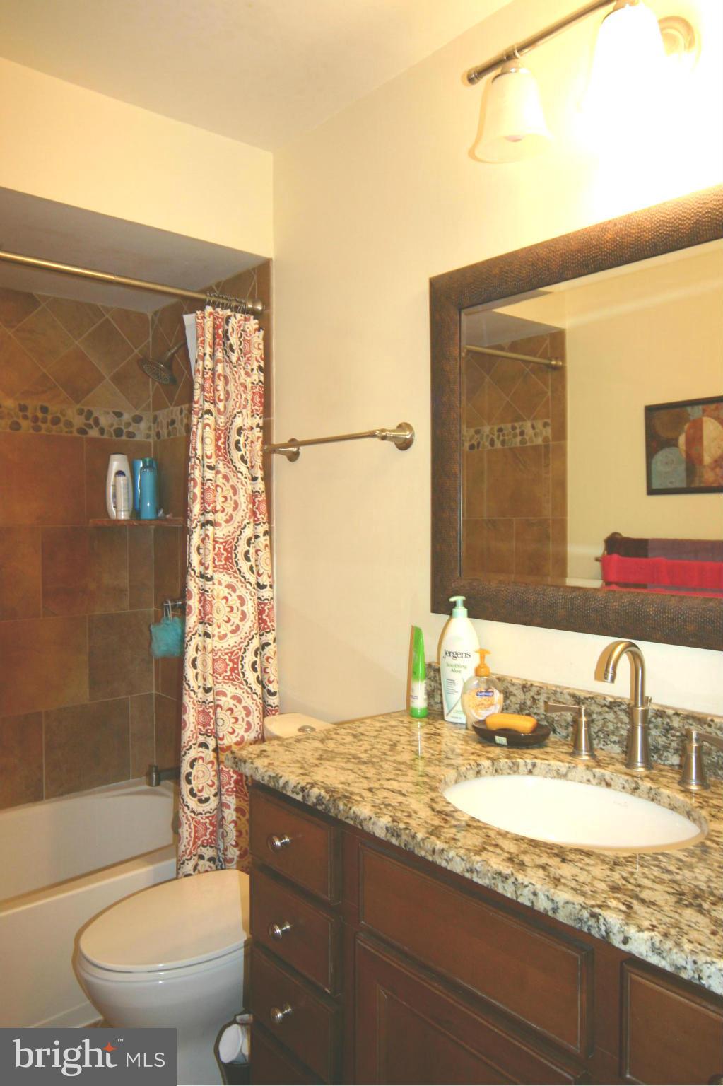 5935 Minutemen Road, Unit 253 Springfield, VA 22152 - Photo 18 of 24 Bath