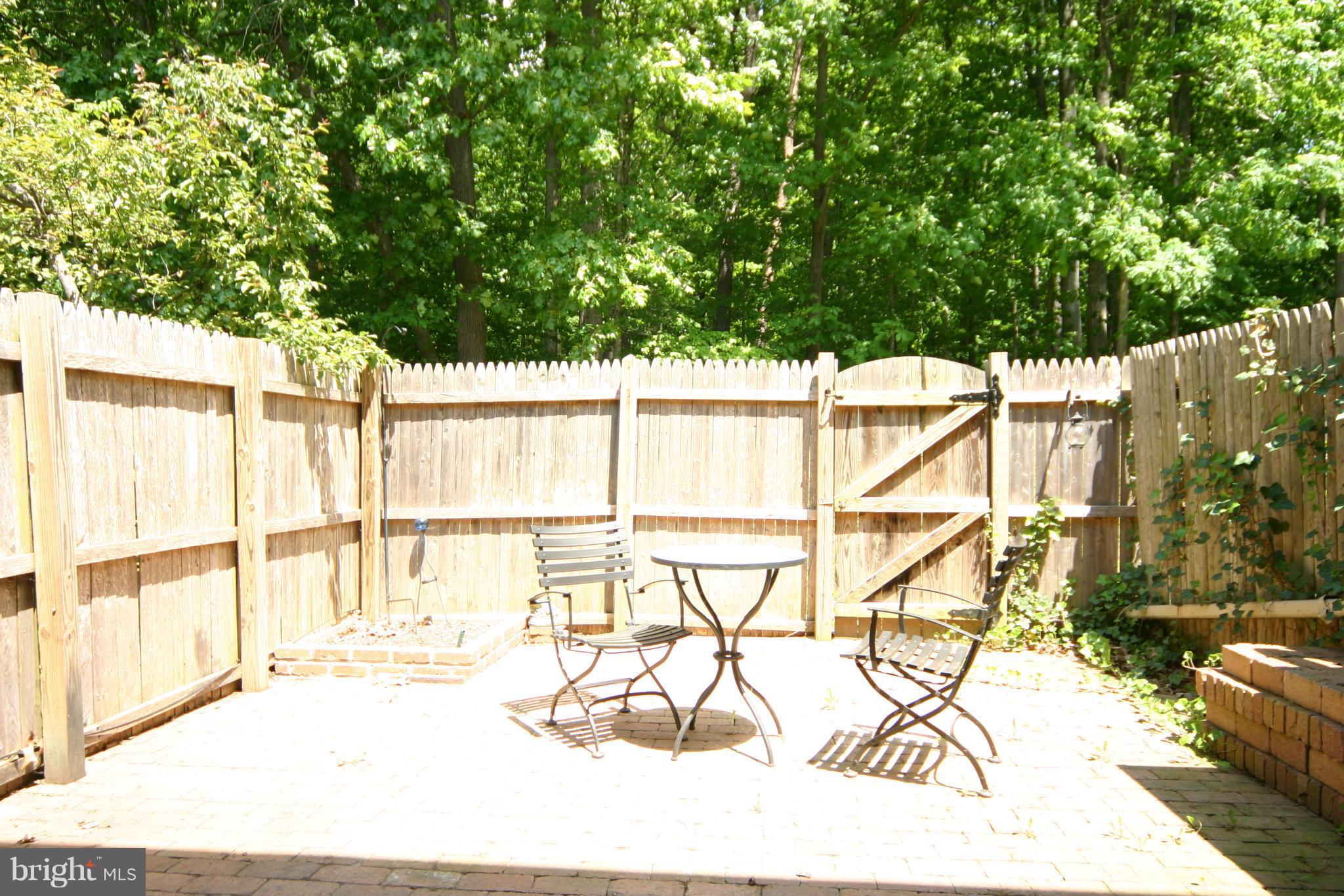 5935 Minutemen Road, Unit 253 Springfield, VA 22152 - Photo 21 of 24 Exterior (Rear)