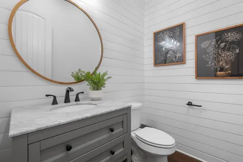 $850,000 | 205 Waterside Drive, Argyle, TX 76226