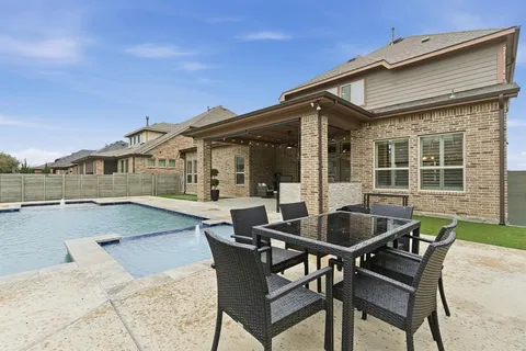 $850,000 | 205 Waterside Drive, Argyle, TX 76226