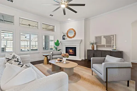 $850,000 | 205 Waterside Drive, Argyle, TX 76226