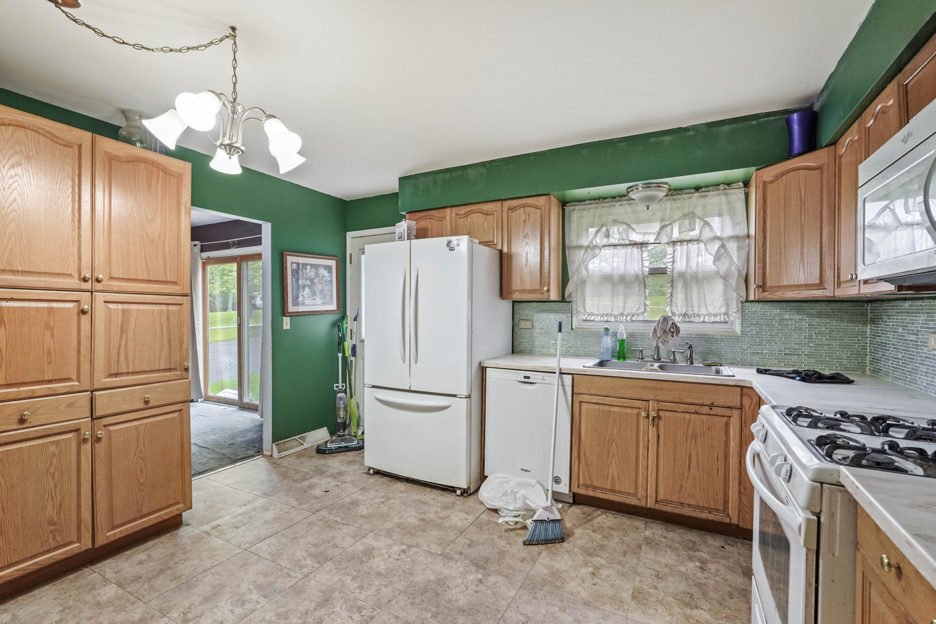 10619 Porter Street Crown Point, IN 46307 - Photo 8 of 23 3000x2000
