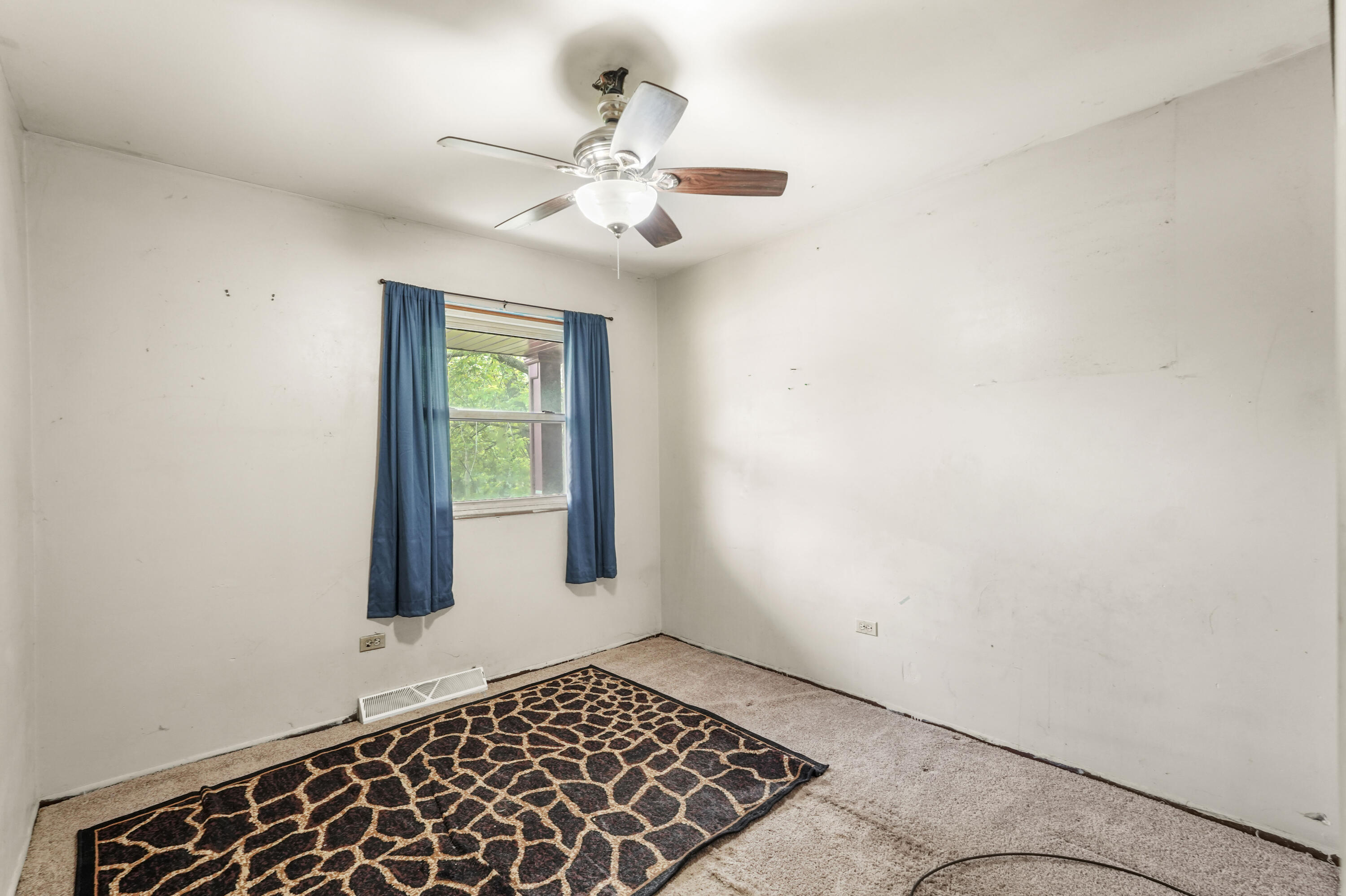10619 Porter Street Crown Point, IN 46307 - Photo 9 of 23 3000x1997