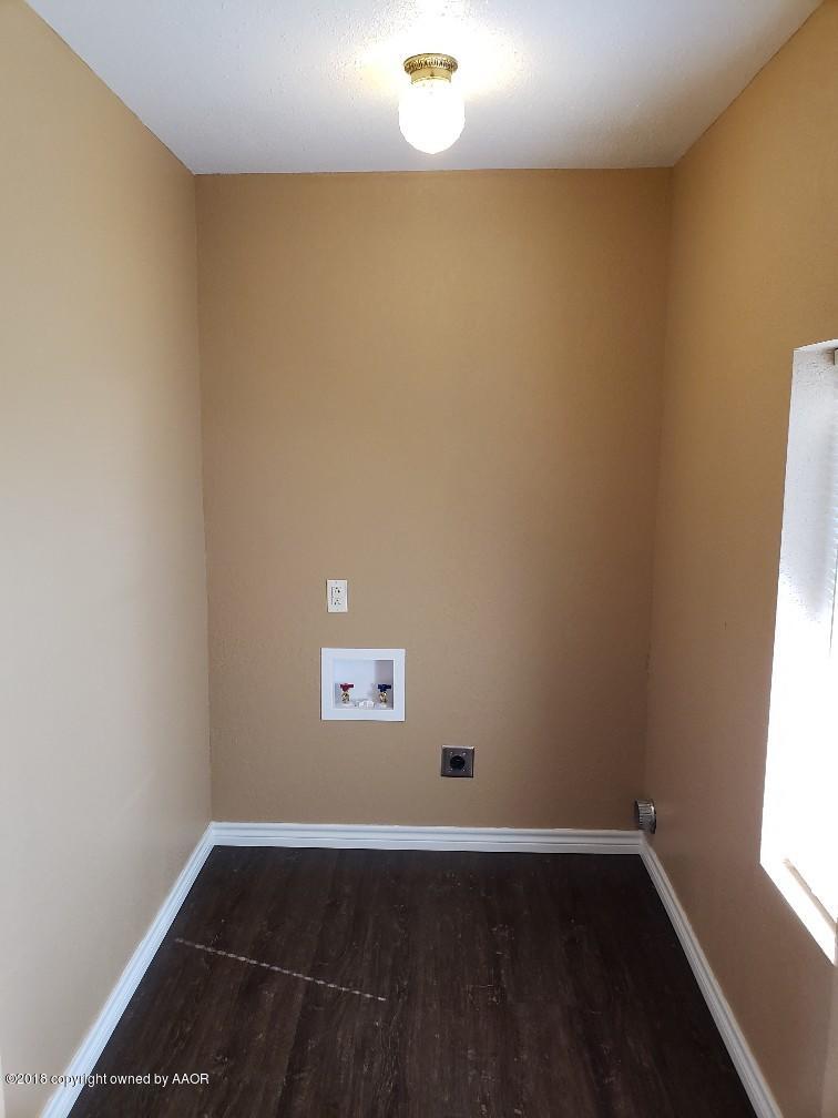 4635 Cline Road Amarillo, TX 79110 - Photo 10 of 17 Utility Room