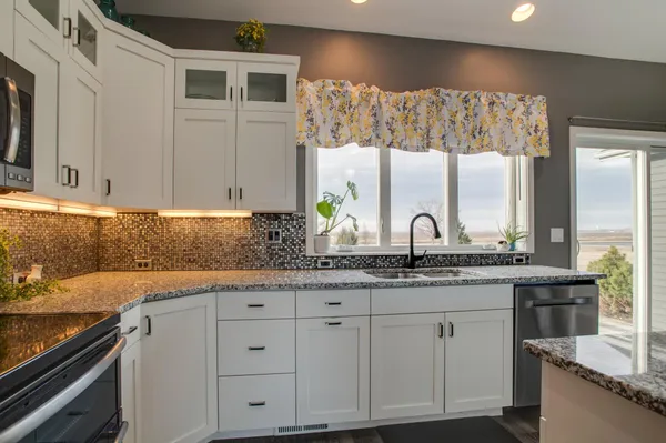 $520,000 | 657 Westminster Drive, Moorhead, MN 56560