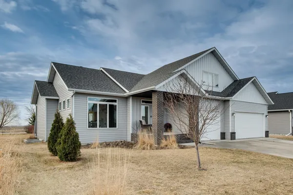 $520,000 | 657 Westminster Drive, Moorhead, MN 56560