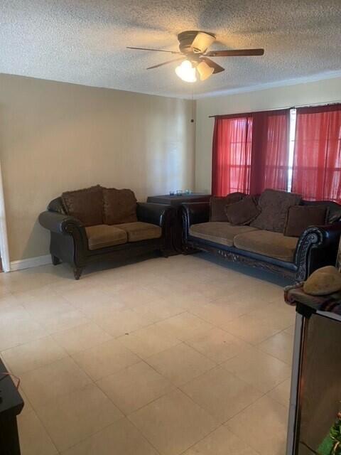 3868 Nowata Road Lake Worth, FL 33462 - Photo 4 of 21 H23