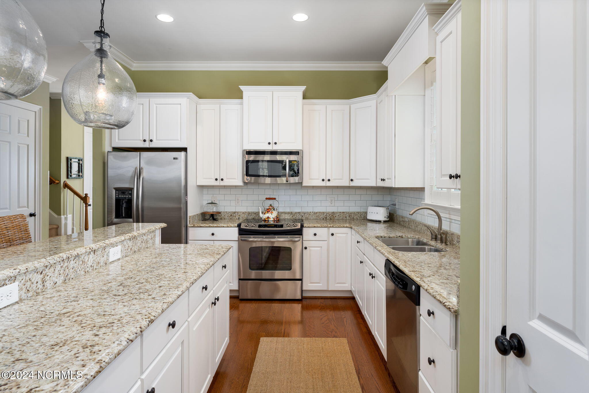 579 Tanbridge Road Wilmington, NC 28405 - Photo 15 of 52 kitchen-03c