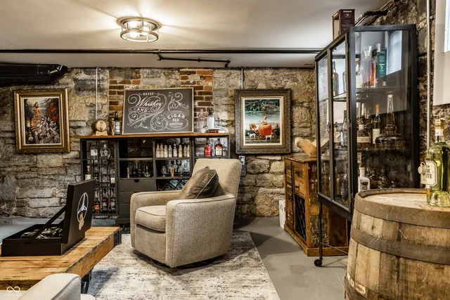 $1,099,000 | 214 East St Joseph Street, Indianapolis, IN 46202