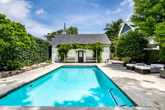 $1,099,000 | 214 East St Joseph Street, Indianapolis, IN 46202