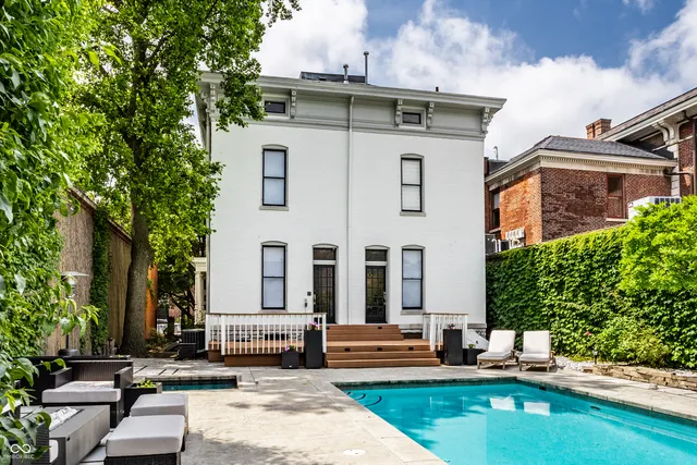 $1,099,000 | 214 East St Joseph Street, Indianapolis, IN 46202