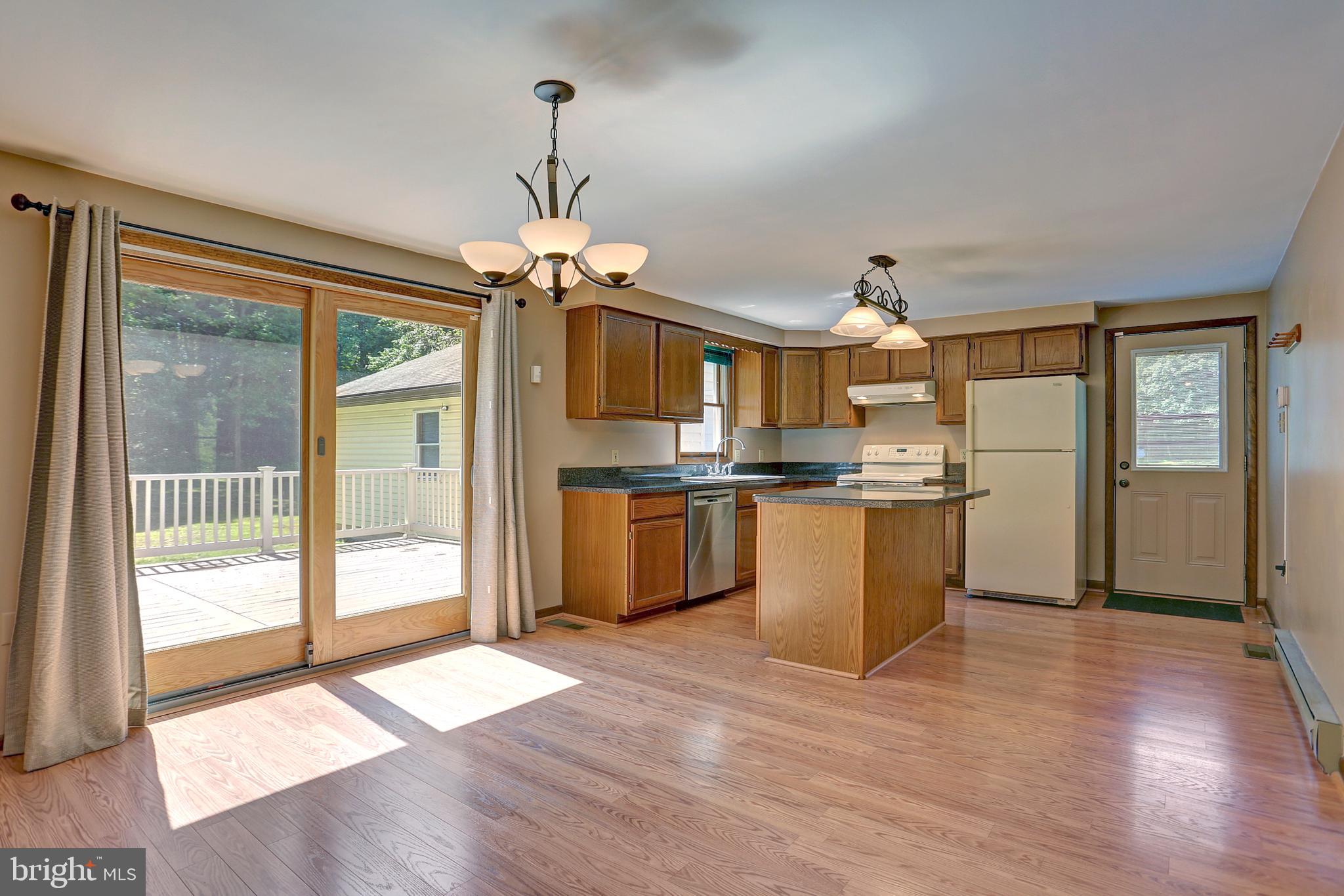 1590 Erney Road Dover, PA 17315 - Photo 4 of 23 Gallery Image 4
