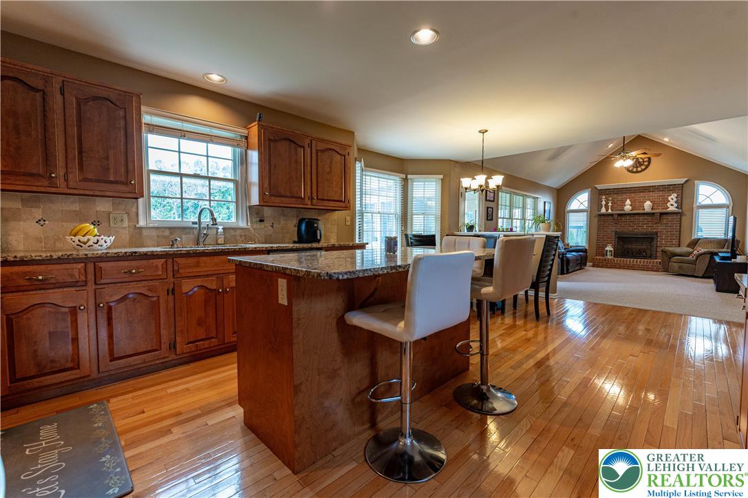 4035 Ross Road Bethlehem, PA 18020 - Photo 16 of 53