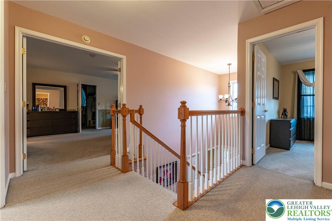 4035 Ross Road Bethlehem, PA 18020 - Photo 29 of 53