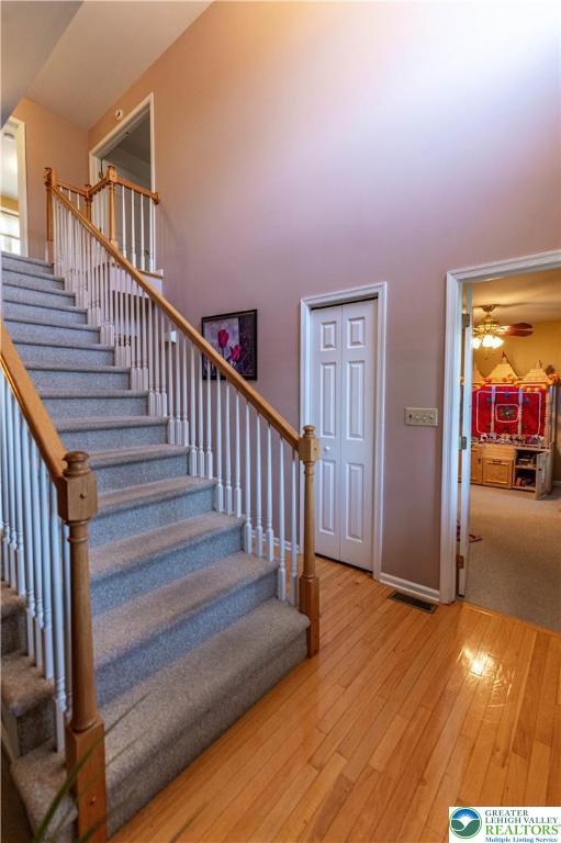 4035 Ross Road Bethlehem, PA 18020 - Photo 4 of 53