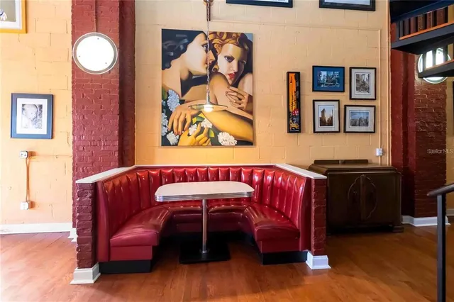 a view of an outdoor space