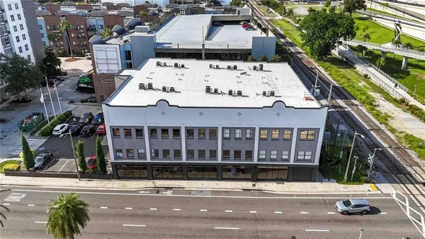 $2,400 | 62 West Colonial Drive, Unit 301, Orlando, FL 32801