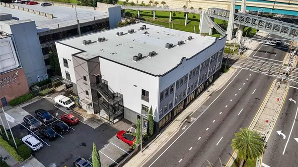 $2,400 | 62 West Colonial Drive, Unit 301, Orlando, FL 32801