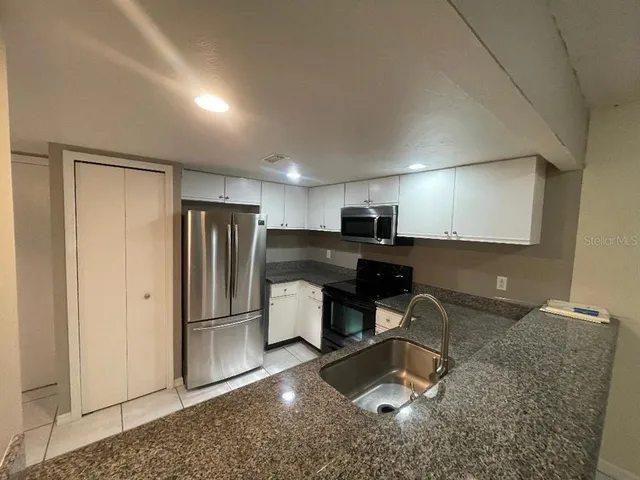 $229,500 | 345 Northwest 48th Boulevard, Unit 345, Gainesville, FL 32607