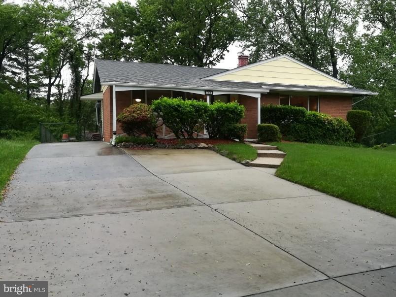 706 Whitaker Terrace Silver Spring, MD 20901 - Photo 2 of 27 Exterior (Front)